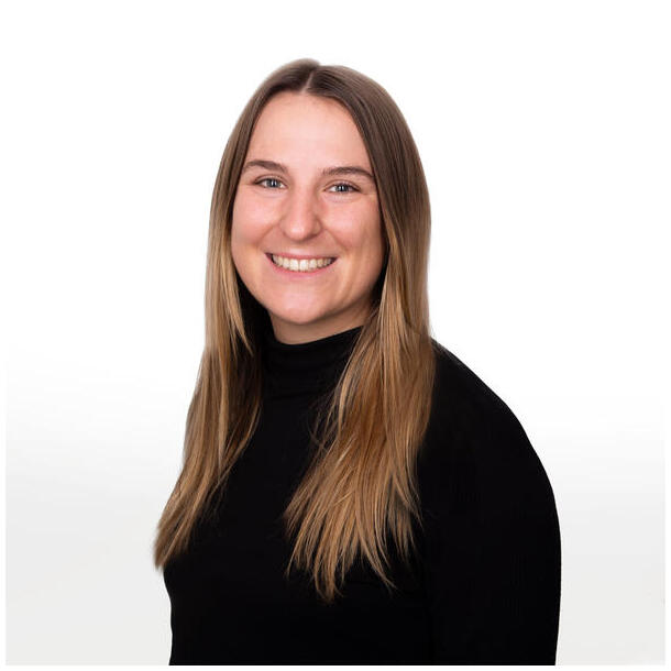 Laura Auer Laura Auer
